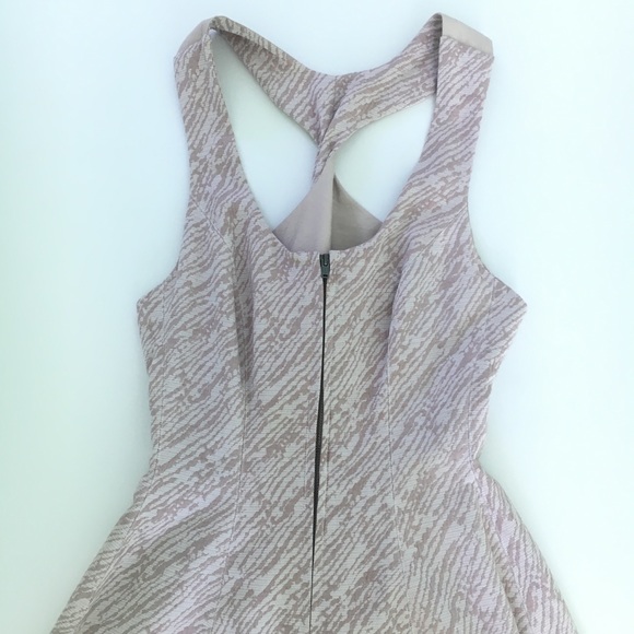 NWOT BCBG Flare Dress With Zipper size 6 - Picture 4 of 5